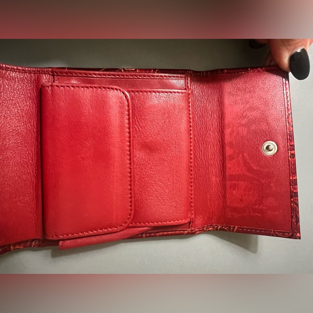 Dior Red Embossed Wallet - Picture 4 of 16